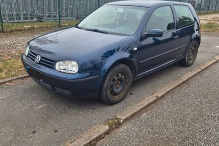 VW Golf 224.000 km 1.200 &euro; Leegebruch 16767