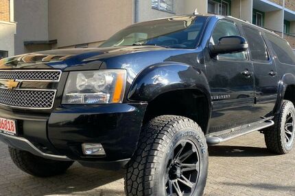 Chevrolet Suburban 141.000 km 39.999 &euro; Berlin 10629