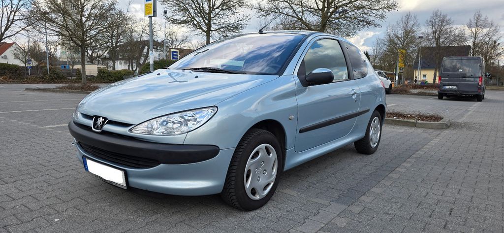 Peugeot 206 169.000 km 1.290 &euro; Großbeeren 14979