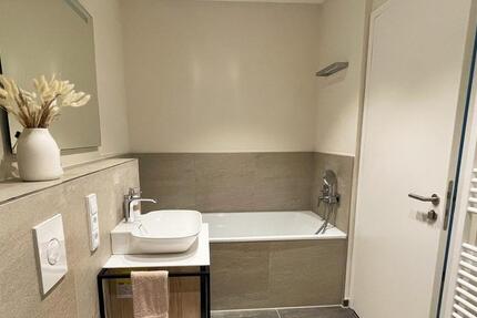 Wohnung Berlin Charlottenburg-Wilmersdorf - 2.5 Zimmer, 78 m&sup2;, 1.763&euro; | Angebot:24873766