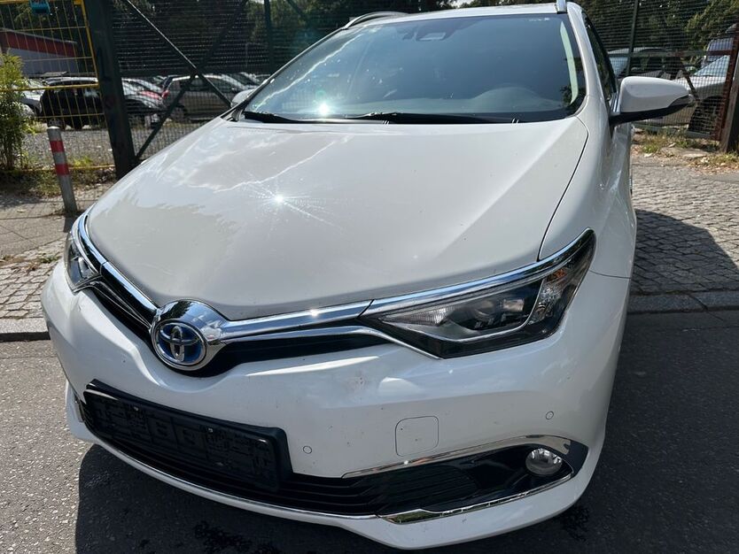 Toyota Auris 39.000 km 15.700 € Berlin 12109