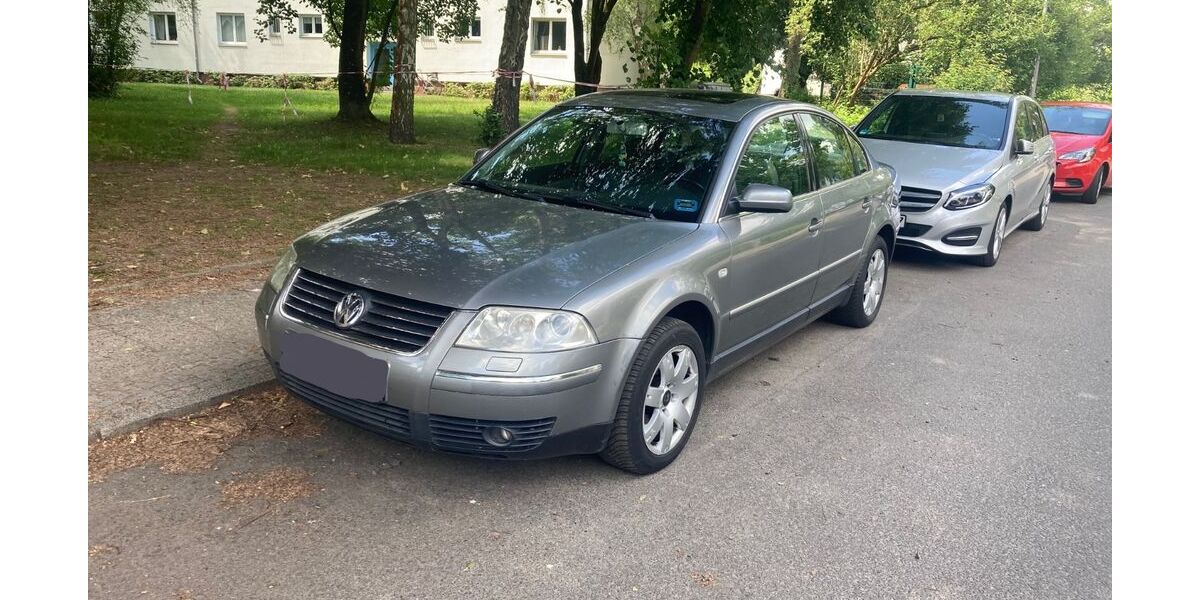 VW Passat 144.000 km 3.000 &euro; Berlin 12359
