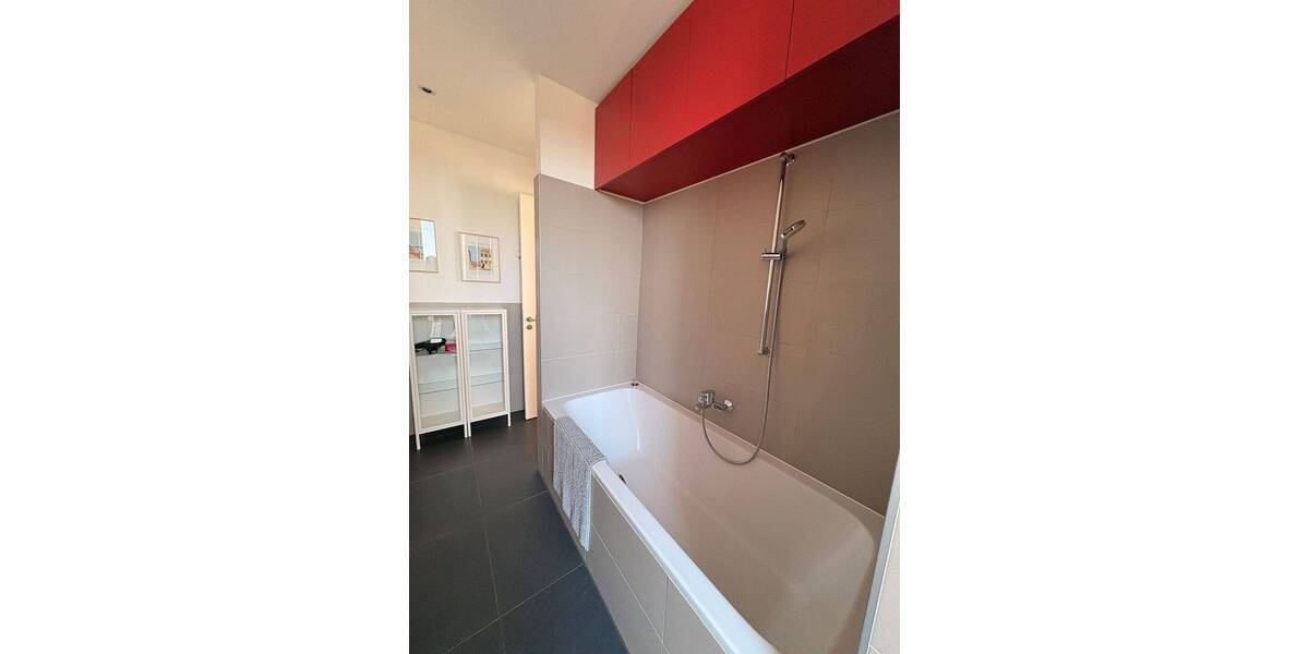 Etagenwohnung Berlin Kreuzberg - 2 Zimmer, 75 m&sup2;, 2.600&euro; | Angebot:26608594