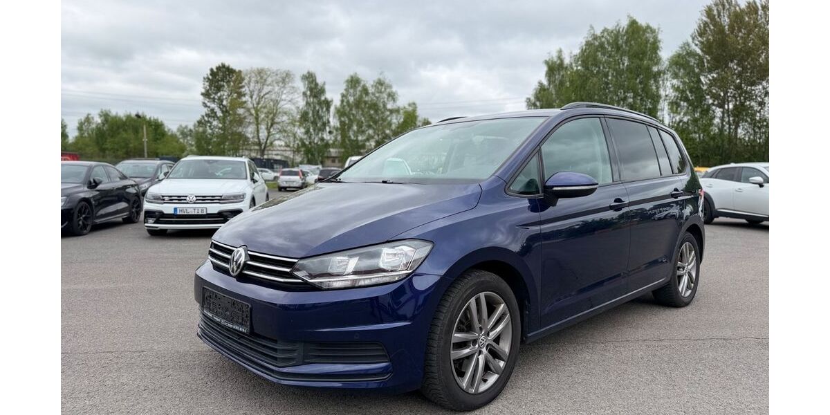 VW Touran 166.000 km 14.750 &euro; Velten 16727