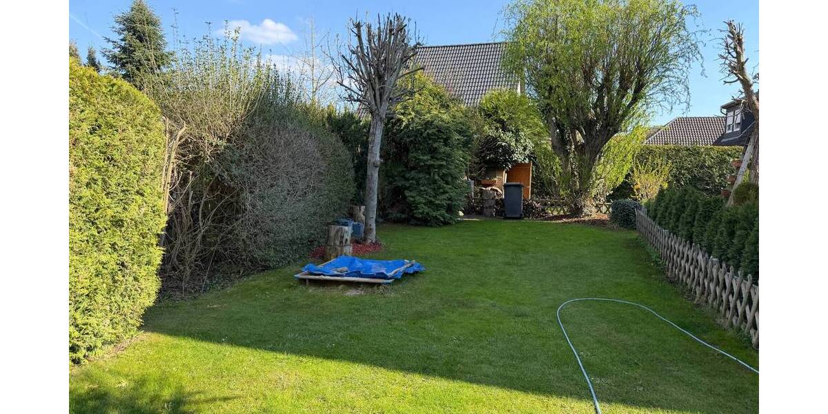 Fast wie im Einfamilienhaus: sonnige Wohnung mit eigenem Garten in U-Bahnnähe - Erdgeschoßwohnung Berlin / Rudow Rudow | Angebot:26072502