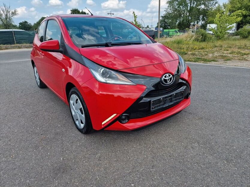 Aygo (X)