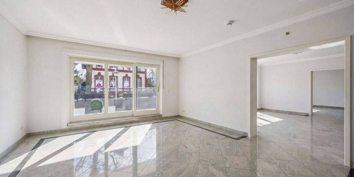 Etagenwohnung Berlin Steglitz - 7 Zimmer, 243 m&sup2;, 972.000&euro; | Angebot:26211323