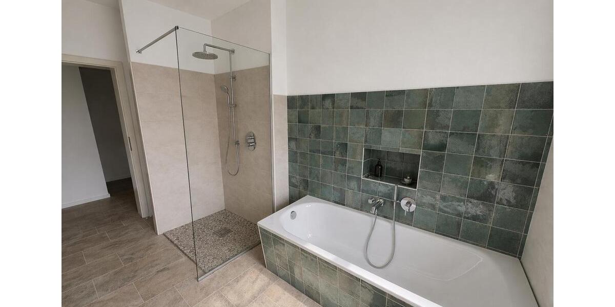 Etagenwohnung Rüdersdorf bei Berlin - 3 Zimmer, 95 m&sup2;, 1.500&euro; | Angebot:26677797