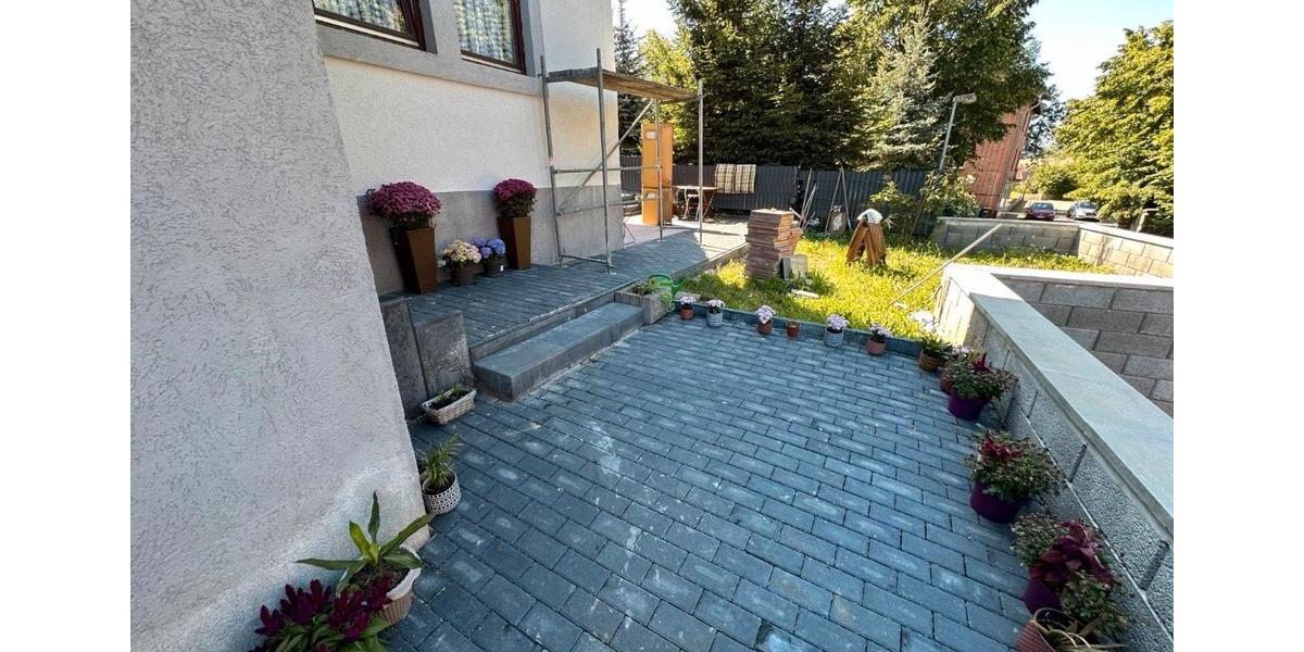 Doppelhaushälfte - 8 Zimmer, 110 m&sup2;, 99.999&euro; | Angebot:27002053