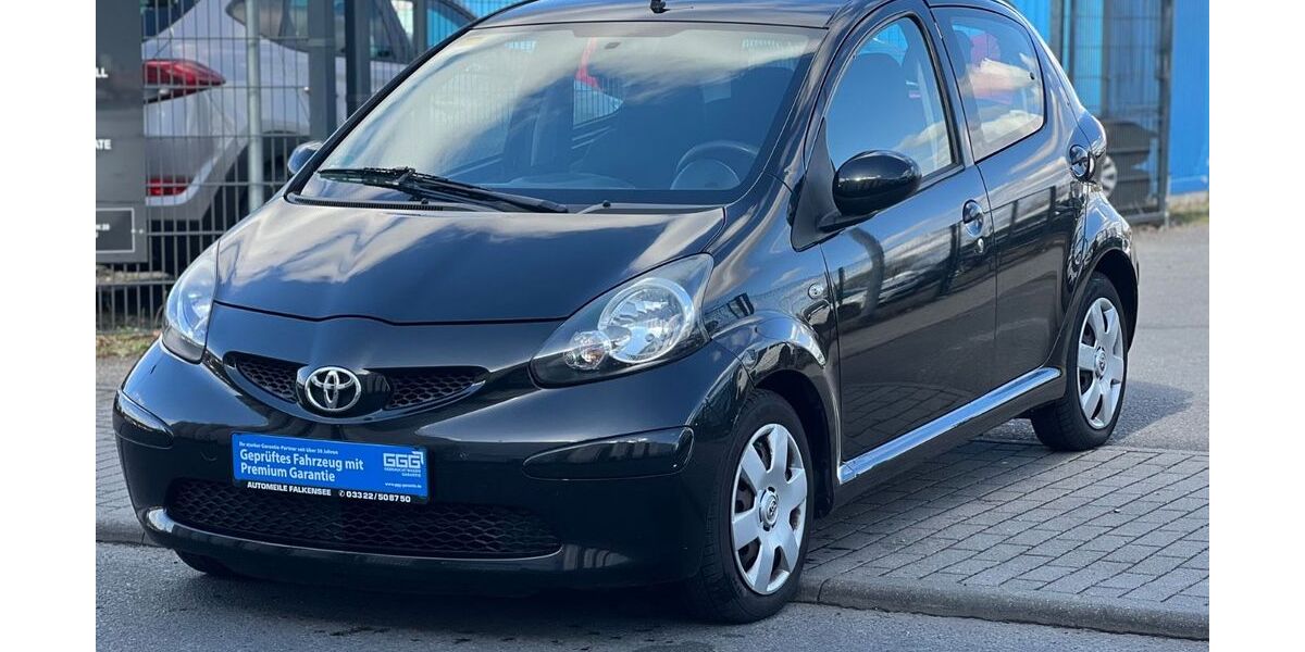 Toyota Aygo (X) 82.313 km 4.490 &euro; Wildau 15745