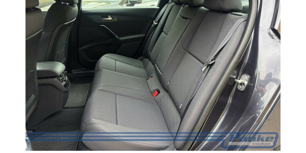 Peugeot 508 Active 1.6 EAT*HUD*SHZ*Xenon*NAV*PDC*BT* 98.186 km 8.980 &euro; Berlin 13187