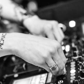 MYD (Live) 22.01.2026 Mikropol