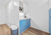 Wohnung zum Mieten in Berlin 824 € 17.6 m²