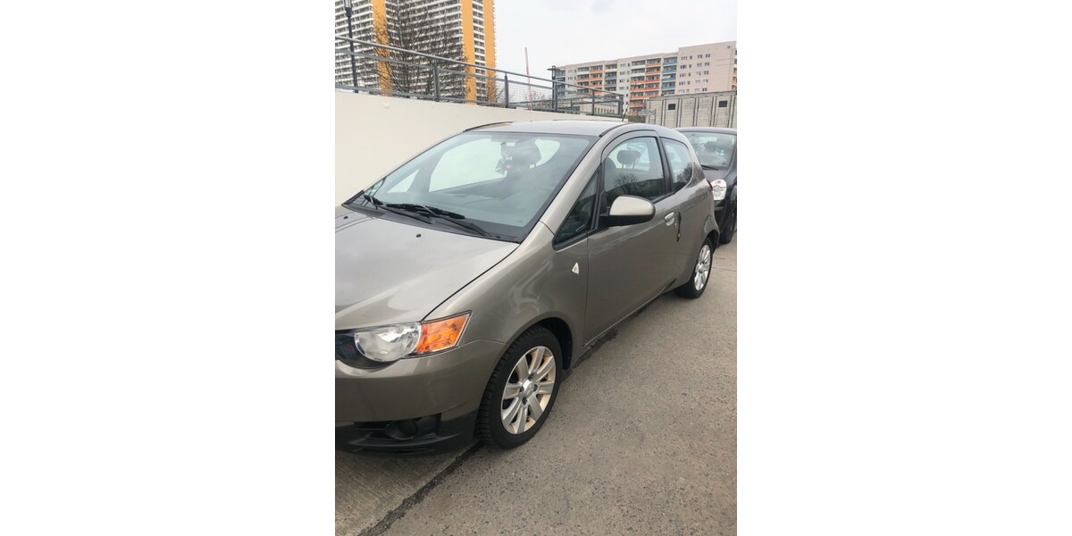 Mitsubishi Colt VI 182.000 km 4.200 &euro; Berlin 10178