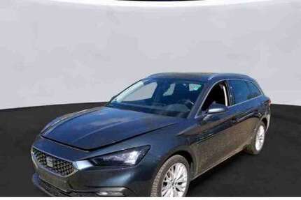 Seat Leon 43.648 km 19.888 &euro; Berlin 10709