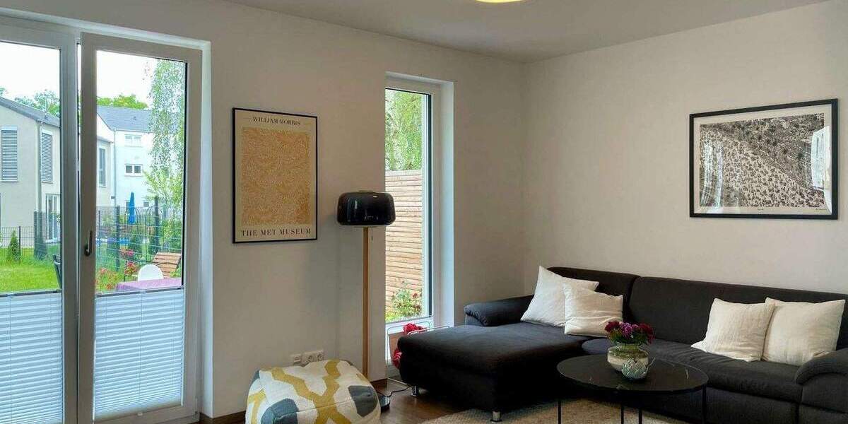 Doppelhaushälfte Berlin Altglienicke - 4 Zimmer, 134 m&sup2;, 2.200&euro; | Angebot:25821698