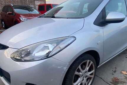 Mazda 2 99.000 km 4.890 € Berlin 10365