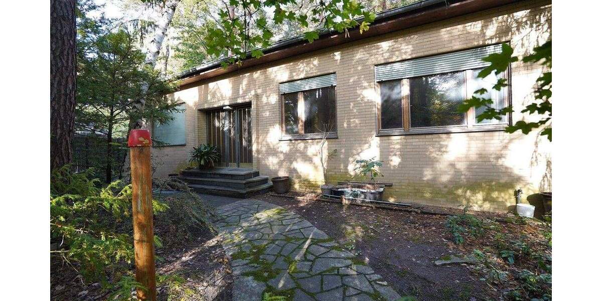 Hauptstadtmakler-Bezugsfreies Anwesen im Bungalowstil 7 zimmer