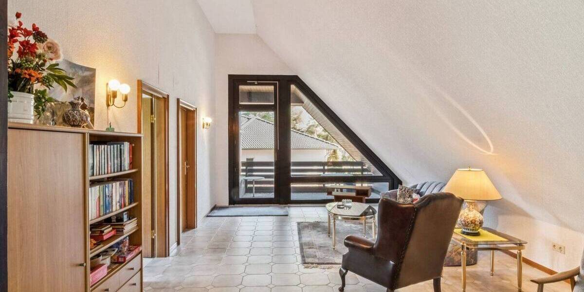 Einfamilienhaus Berlin Frohnau - 7 Zimmer, 247 m&sup2;, 895.000&euro; | Angebot:25973420