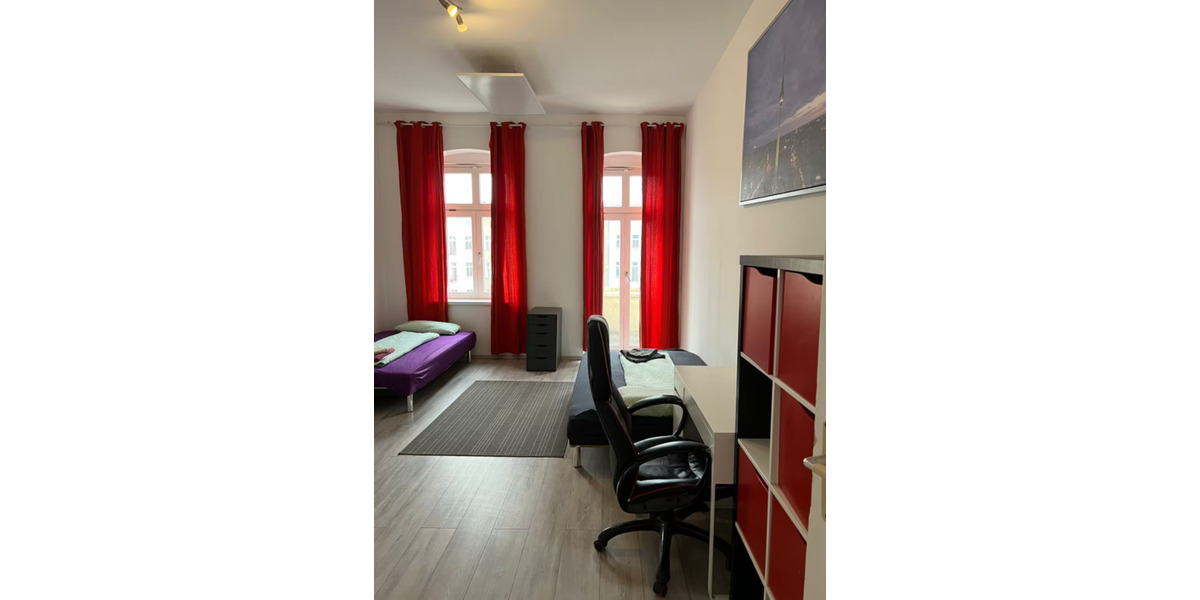 Etagenwohnung Berlin Friedrichshain - 3 Zimmer, 91 m&sup2;, 136.000&euro; | Angebot:26042281