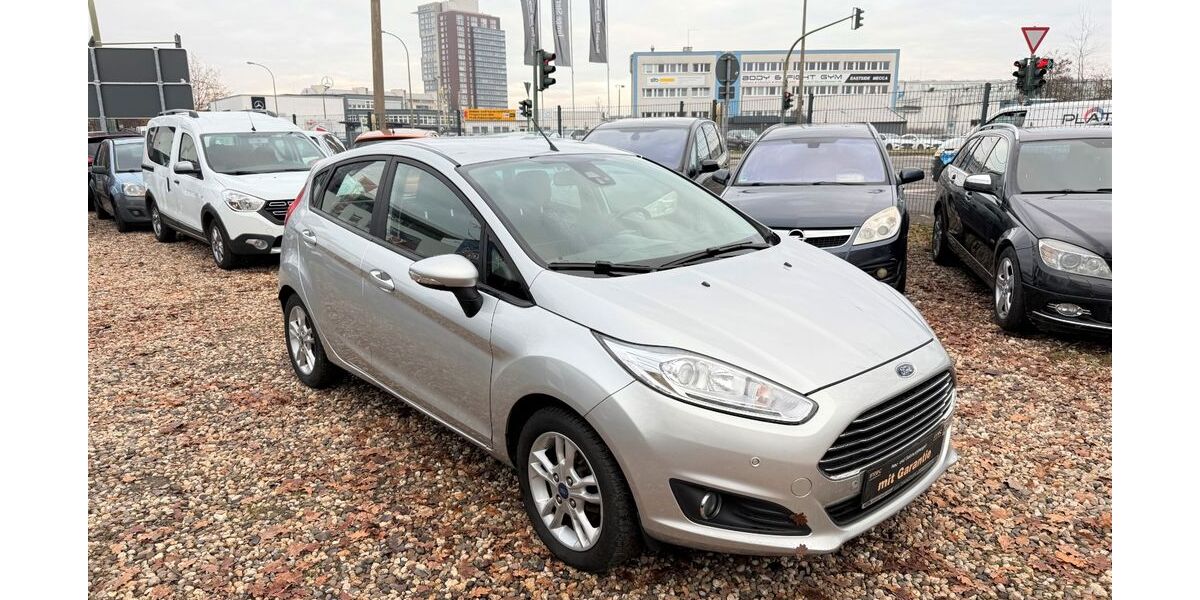 Ford Fiesta 127.474 km 6.200 &euro; Potsdam 14480