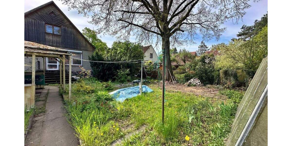 Großes Grundstück am Rande von Berlin bebaut mit einem EFH und Ferienhaus 1 zimmer