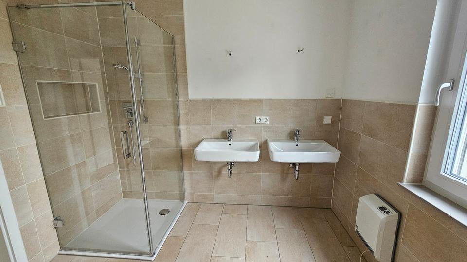 Etagenwohnung Oranienburg - 4 Zimmer, 118 m&sup2;, 1.669&euro; | Angebot:26477852