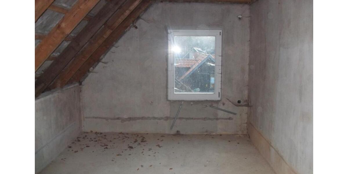 Einfamilienhaus - 5 Zimmer, 130 m&sup2;, 49.000&euro; | Angebot:25987354