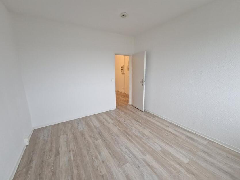 Hier oben lässt's sich leben - eure 3-Zimmer-Wohnung mit Balkon wartet! zimmer