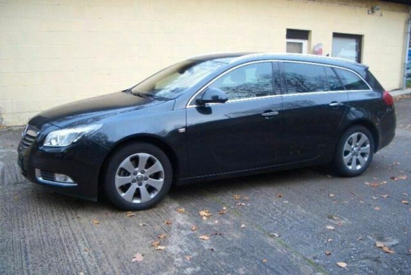 Opel Insignia 65.300 km 11.299 € Berlin 13435