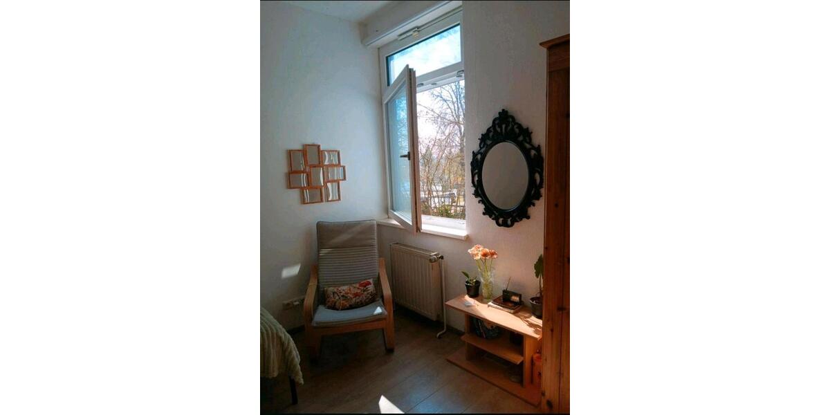 Etagenwohnung Berlin Spandau - 5 Zimmer, 16 m&sup2;, 470&euro; | Angebot:26095093