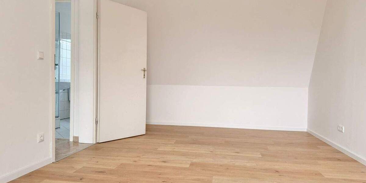 Reihenendhaus Berlin Rosenthal - 4 Zimmer, 135 m&sup2;, 2.325&euro; | Angebot:25781192