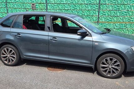 Skoda Rapid 103.000 km 7.990 &euro; BERLIN 12357