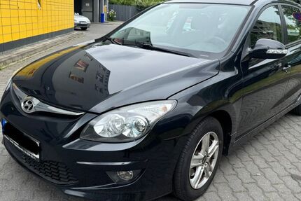 Hyundai i30 220.000 km 1.299 &euro; Berlin 13055
