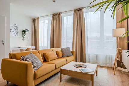 Zimmer Berlin Neukölln - 2 Zimmer, 1.750&euro; | Angebot:25991229