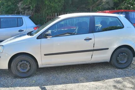 VW Polo 124.000 km 2.290 &euro; Schönefeld OT-Waltersdorf 12529