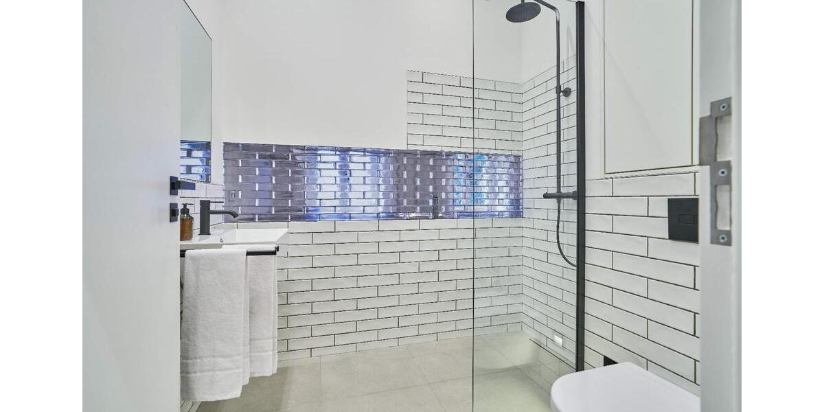 Etagenwohnung Berlin Friedrichshain-Kreuzberg - 2 Zimmer, 50 m&sup2;, 1.399&euro; | Angebot:25304169