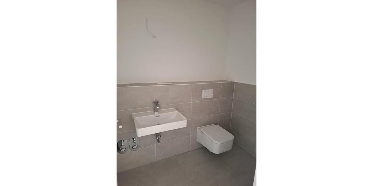Etagenwohnung Berlin Treptow-Köpenick - 2 Zimmer, 82 m&sup2;, 1.480&euro; | Angebot:27717957