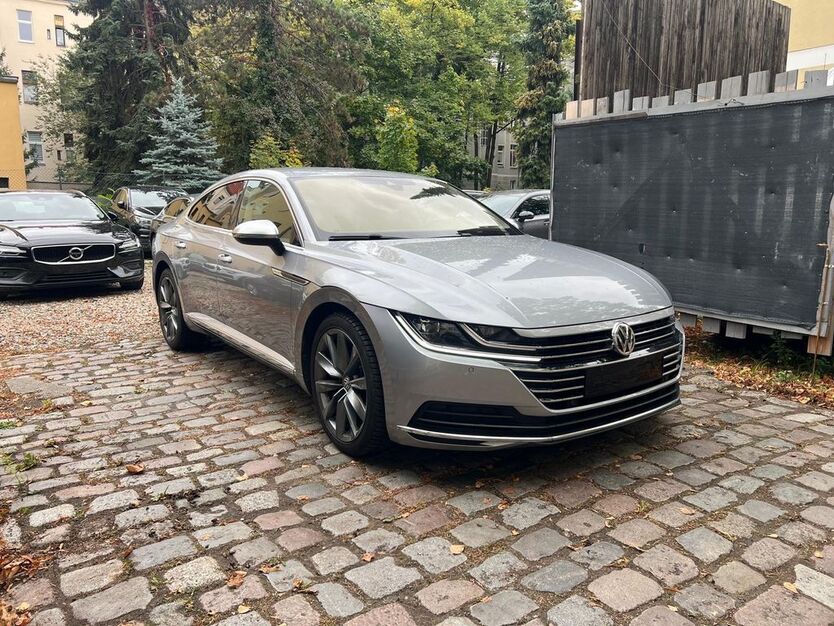 VW Arteon 167.503 km 17.900 € Berlin 12103