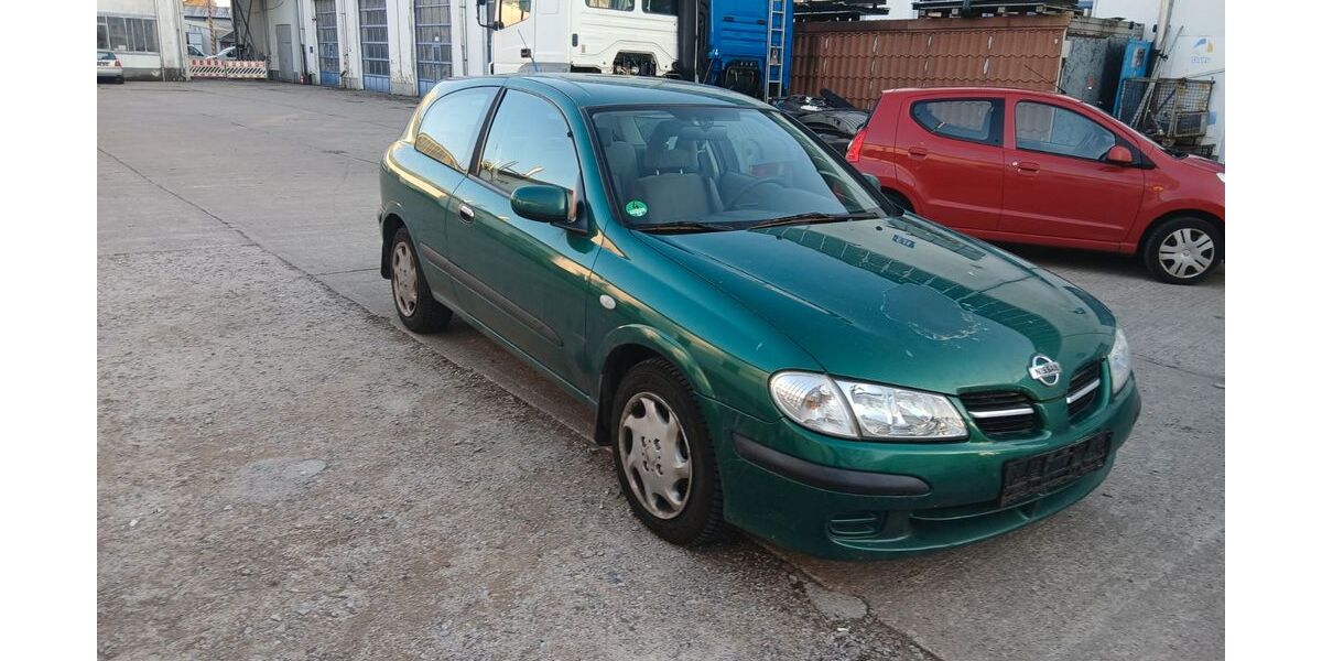 Nissan Almera 122.400 km 798 &euro; Oranienburg 16515
