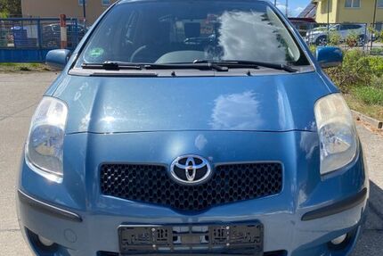 Toyota Yaris 131.517 km 3.900 &euro; Berlin 12207