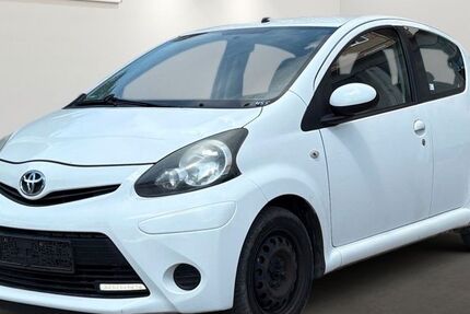 Toyota Aygo (X) 171.853 km 1.499 &euro; Berlin 12681