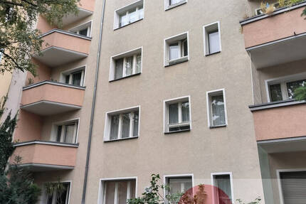 Das ideale Investment fürs Family Office: Gepflegtes Mehrfamilienhaus mit Vollvermietung in attraktiver Lage 9 zimmer