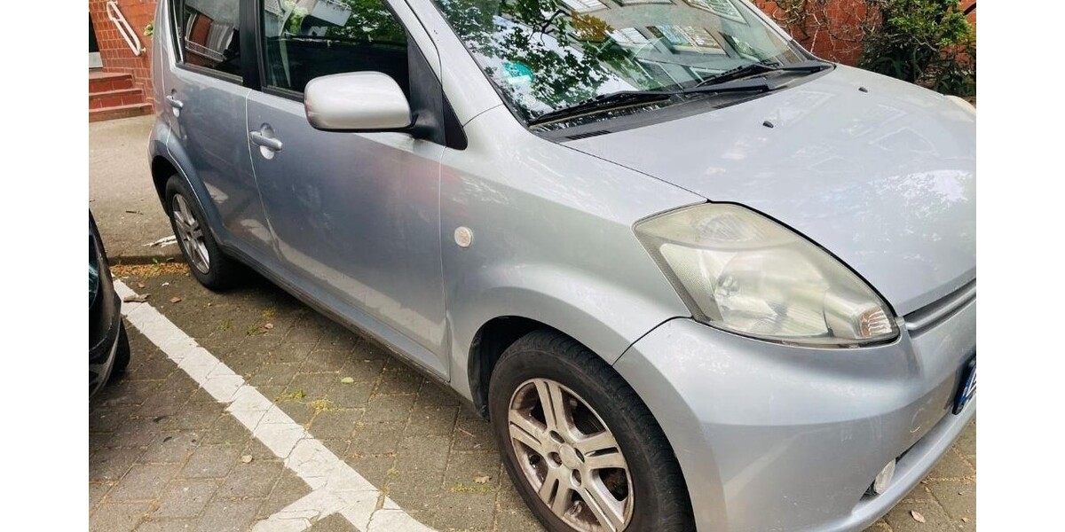 Daihatsu Sirion 190.000 km 1.200 &euro; Berlin 10178