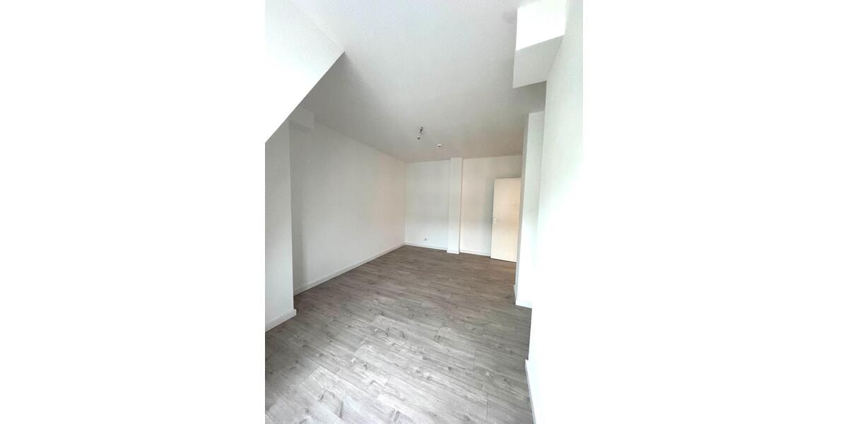 Dachgeschoßwohnung Berlin Mitte - 3 Zimmer, 92 m&sup2;, 640.000&euro; | Angebot:24612170