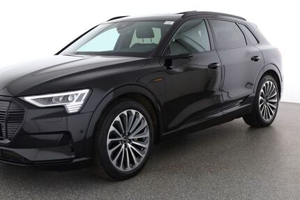 Audi e-tron 50.000 km 33.880 &euro; Berlin 12103