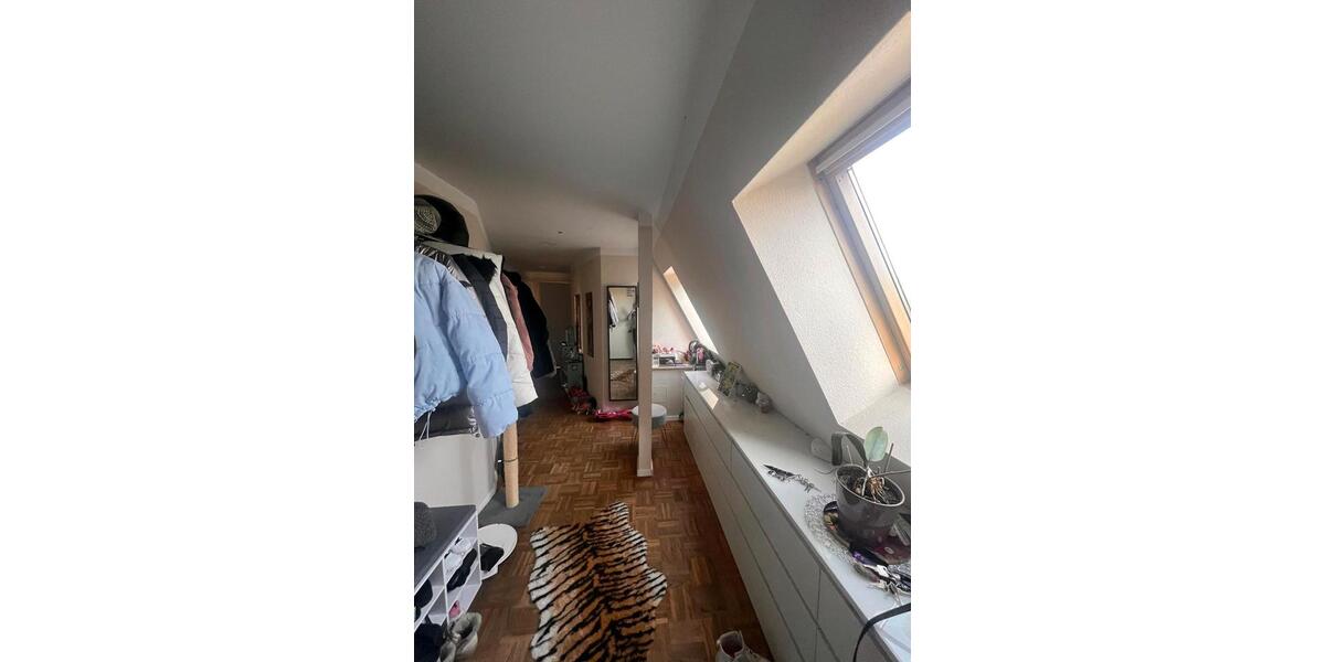 Dachgeschoßwohnung Berlin Spandau - 3 Zimmer, 80 m&sup2;, 1.200&euro; | Angebot:25810256