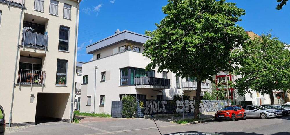 Etagenwohnung Berlin Lichtenberg - 2 Zimmer, 72 m&sup2;, 1.290&euro; | Angebot:25747706