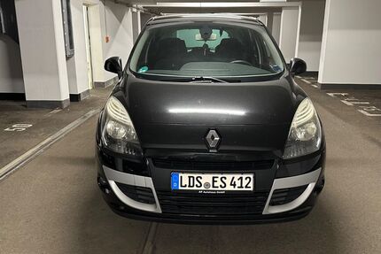 Renault Scenic 140.000 km 5.799 &euro; Schönefeld 12529