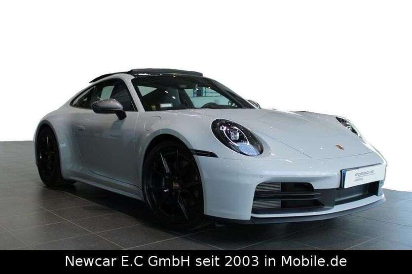 911